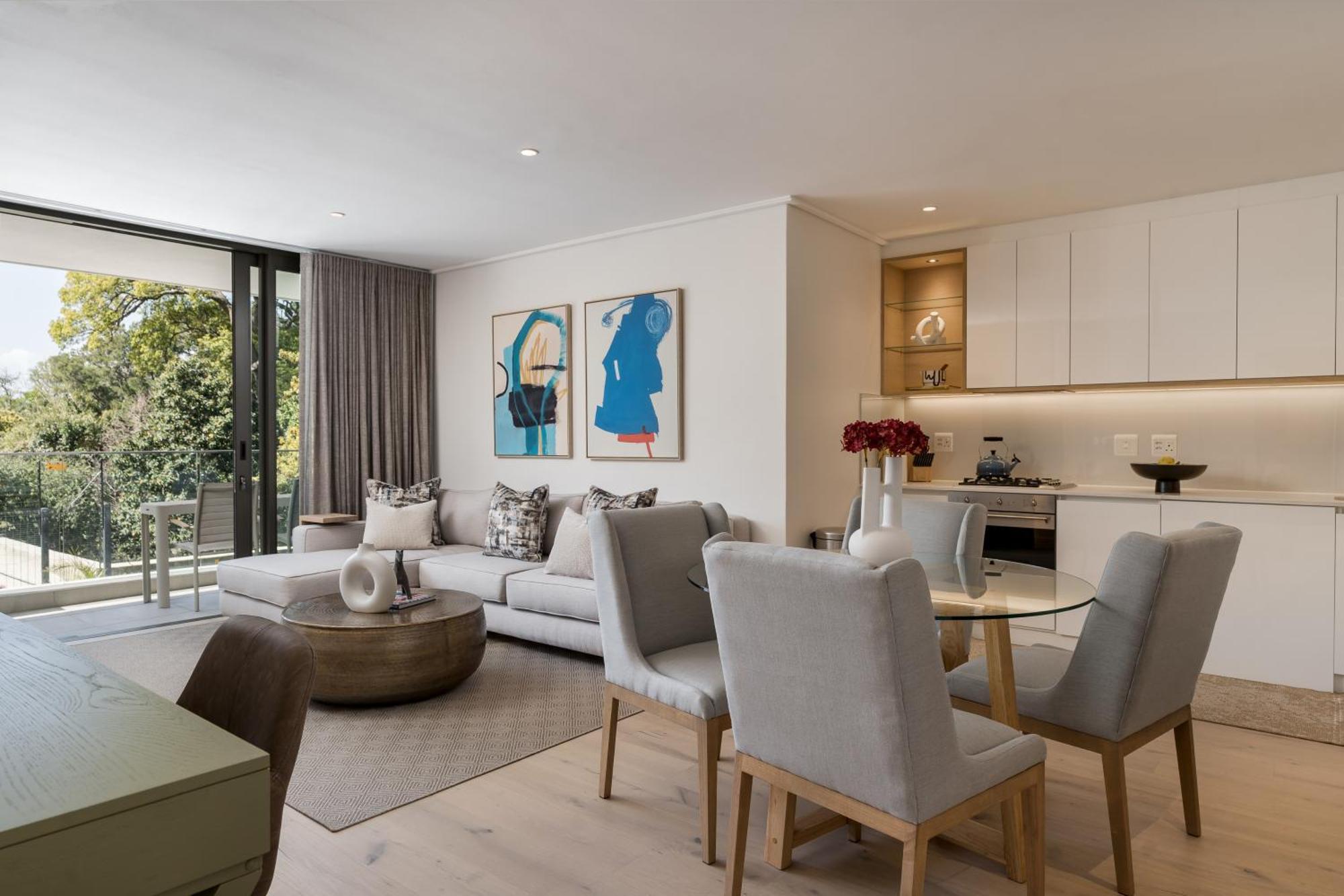 Luxurious Retreat In Newlands