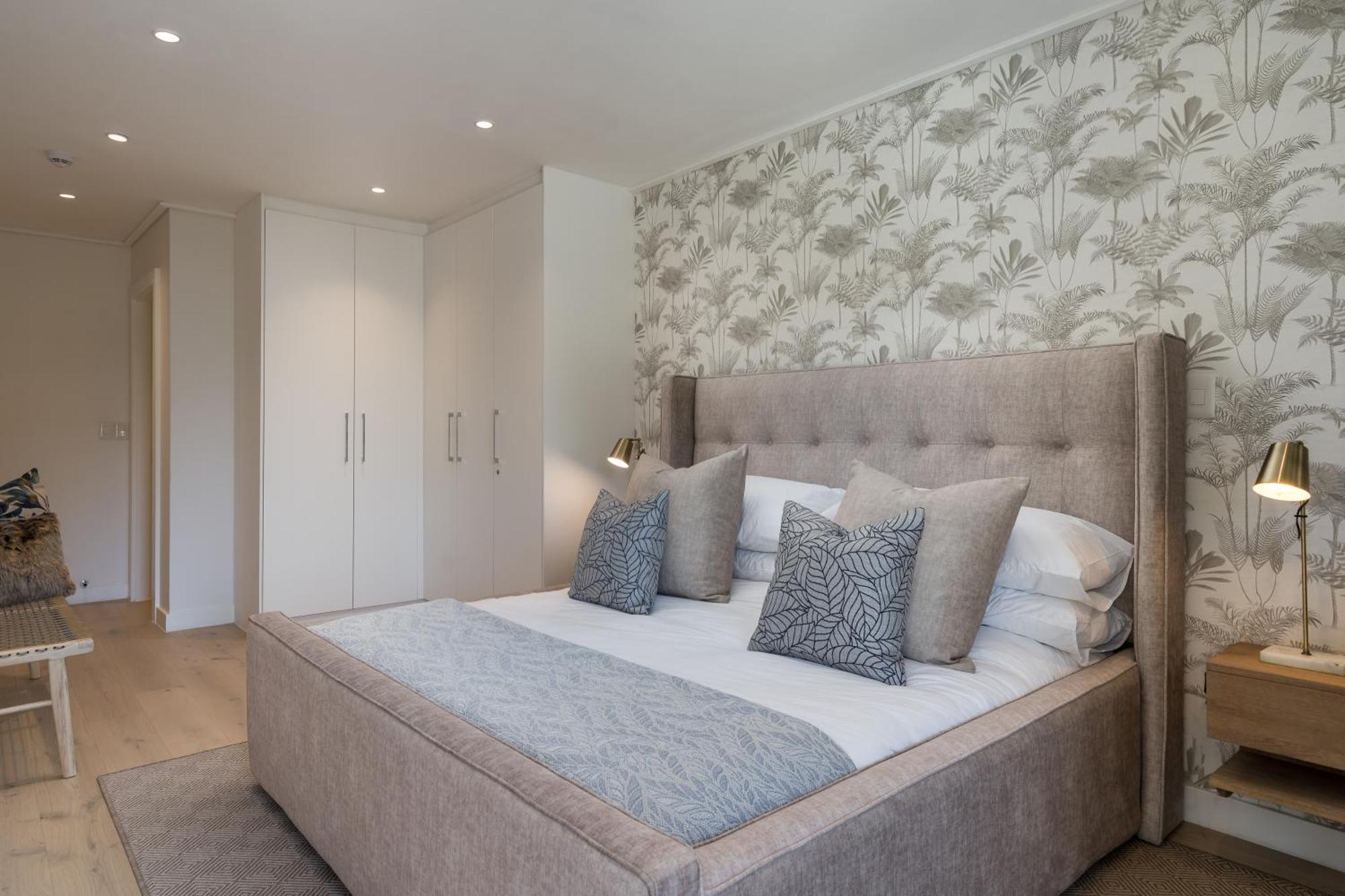 Apartment Luxurious Retreat In Newlands